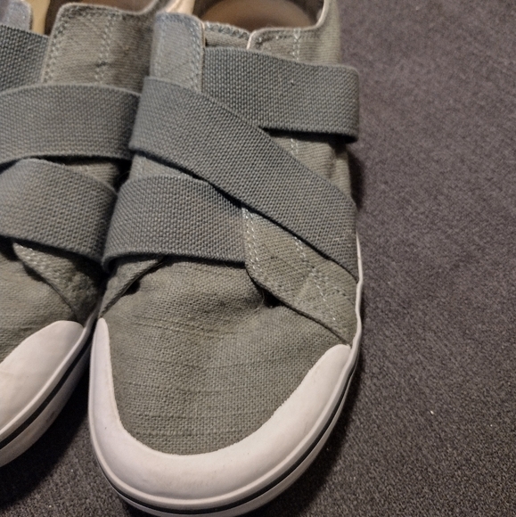 Keen Elsa lll slip on Sneakers Shoes - Picture 3 of 12